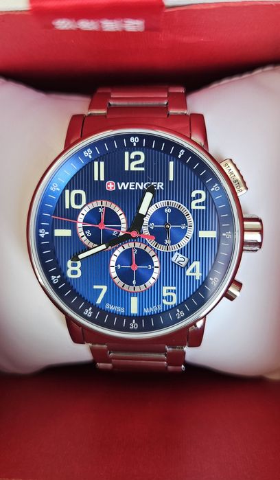 Часовник WENGER-швейцарски(в перфектно състояние)
