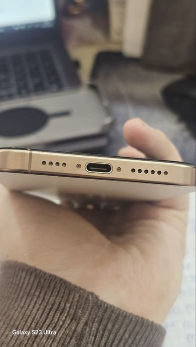 Iphone 16 pro max 256 J/A region