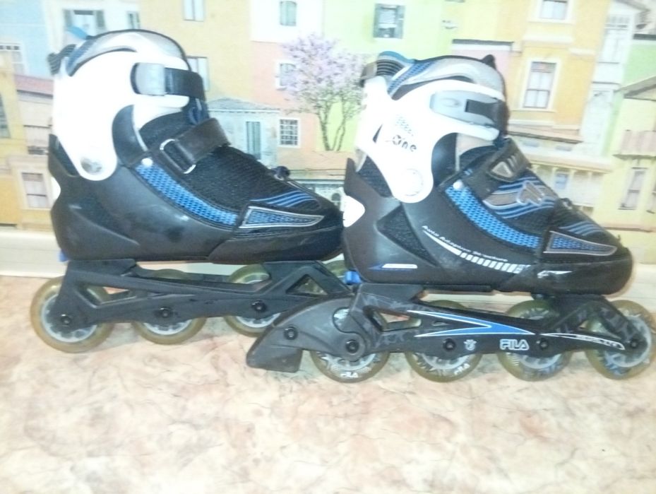 Продам роликовые коньки