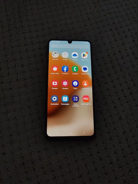 Продам samsung a32 состояние отличное всё оригинал