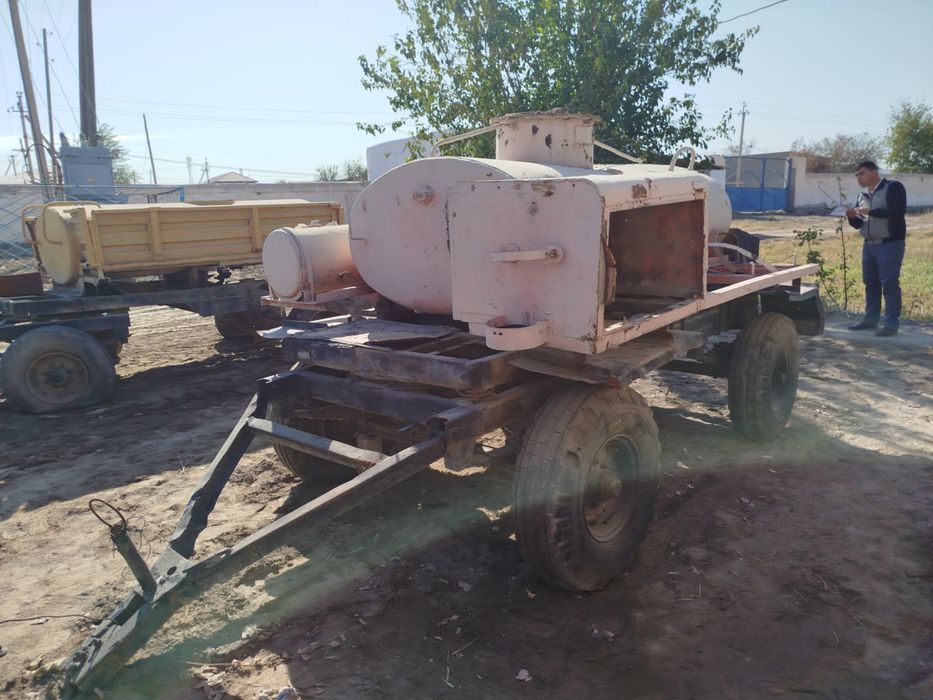 Цистерна 2,5 т емкость прицеп