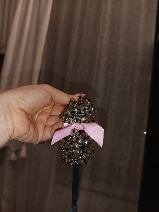 Диадеми 26 броя. Свалям цената всички за 48 лв. Отново свалям на 36