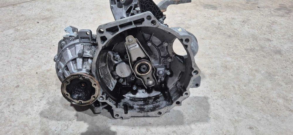 Скоростна кутия 5 степенна KBM VAG