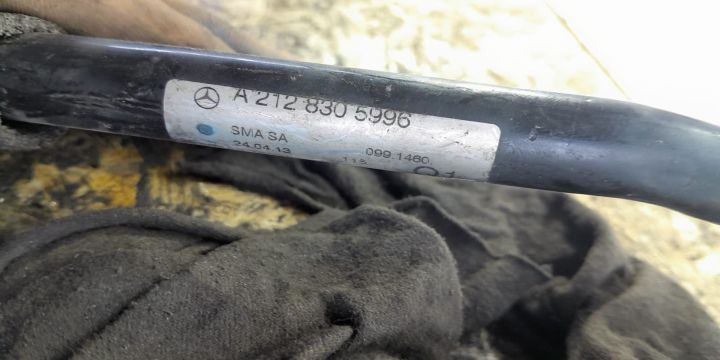 Conducta clima 350 CDI a2128305996 Mercedes-Benz E-Class W212  [din 2009 pana  2013] seria