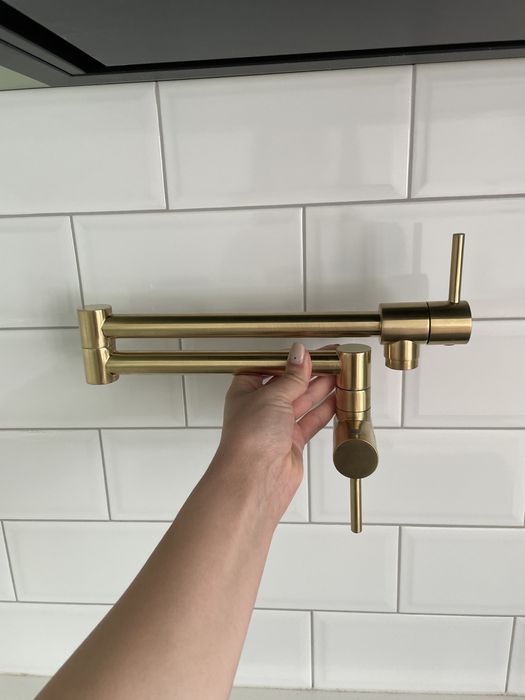 Pot filler (смесител)