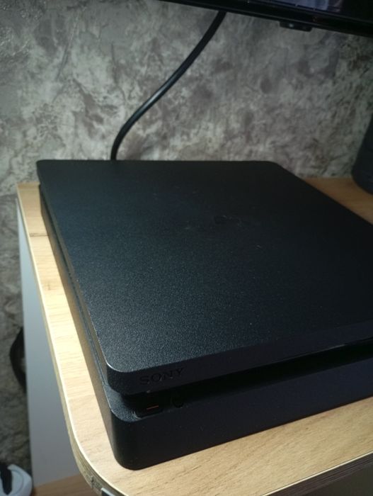 Playstation 4 идеальная