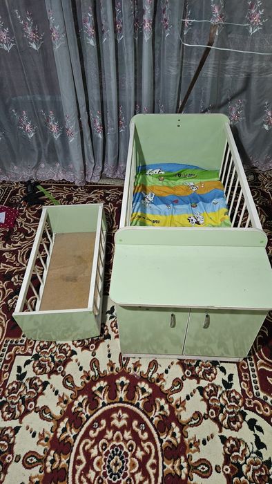 Детский кровать, манеж парка ва бешикчаси, тумбочки бор