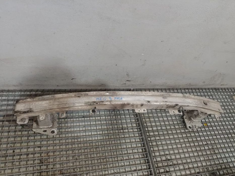 intaritura armatura bara fata  renault megane 3 752100008r
