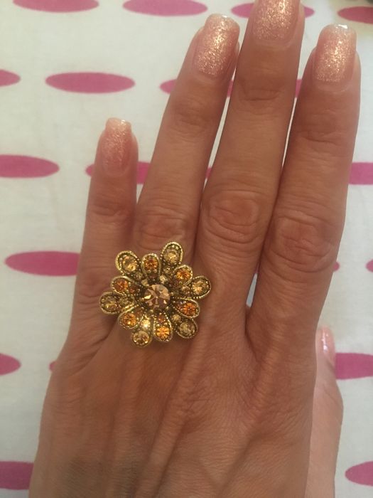 Дамски бижута - гривни и пръстени