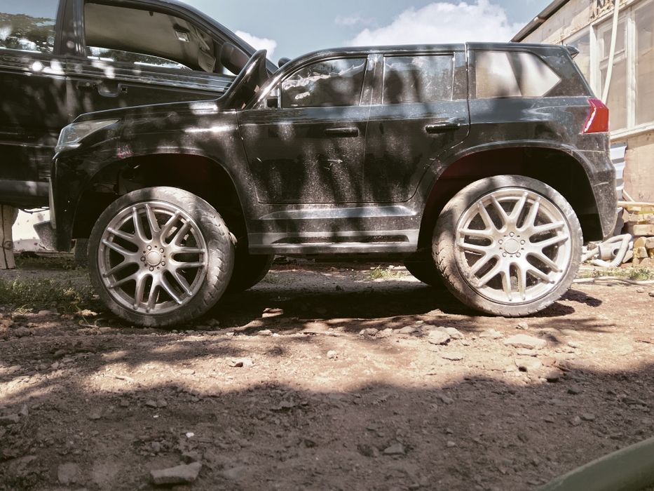 Mеняю LEXUS LX 570