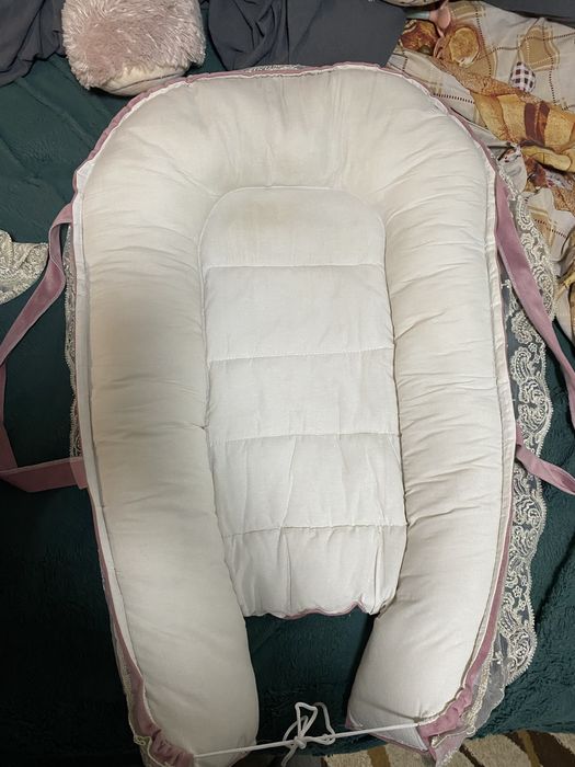 Продам конверт на выписку , весна осень