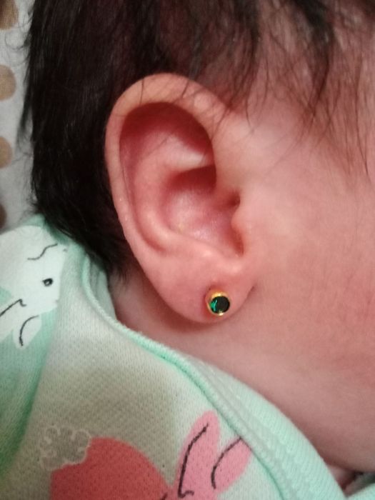 Quloq teshish arzon Og'riqsiz Tez 15-yillik tarjiba