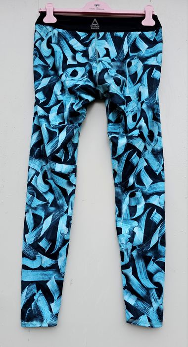 Reebok оригинален дамски клин М размер