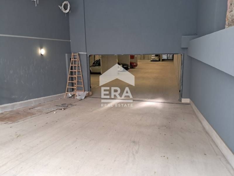 Дава се под наем Гараж / Паркомясто в Варна, Център - 12 кв.м за 178.5 € - Снимка #3