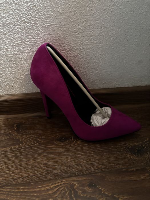 Pantofi cu toc stileto