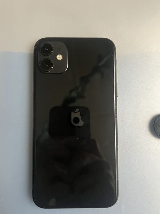 Айфон 11 ,128 гб памяти