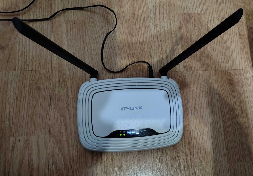 Router TP-Link    .