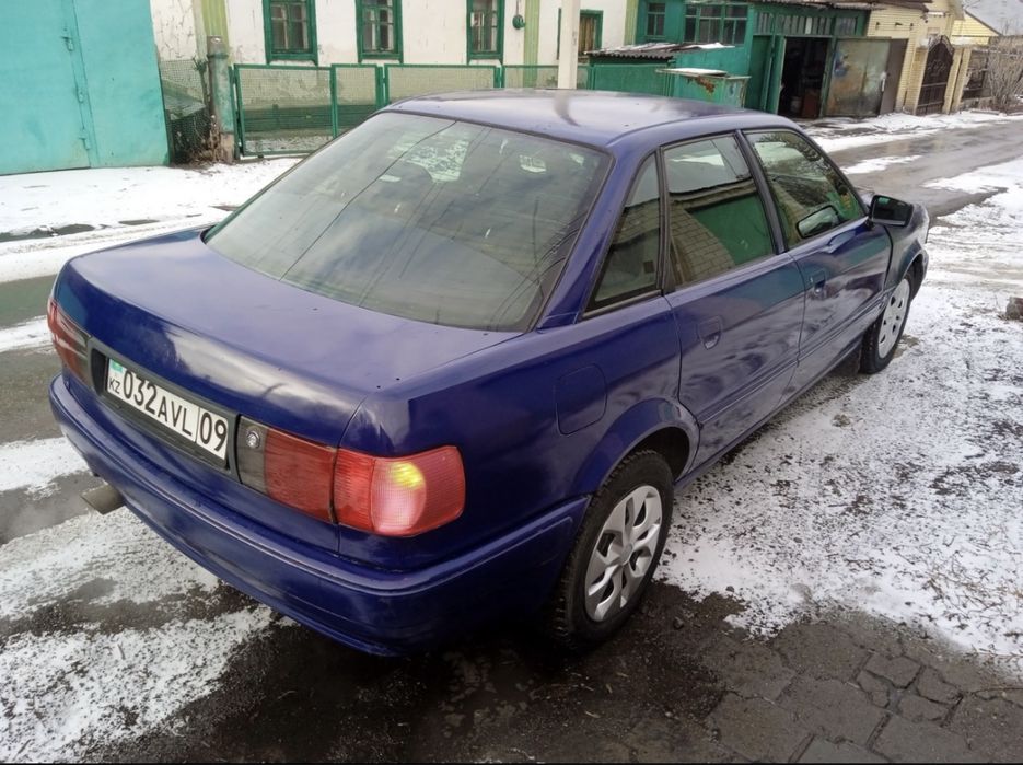 Продаётся Audi 80b4