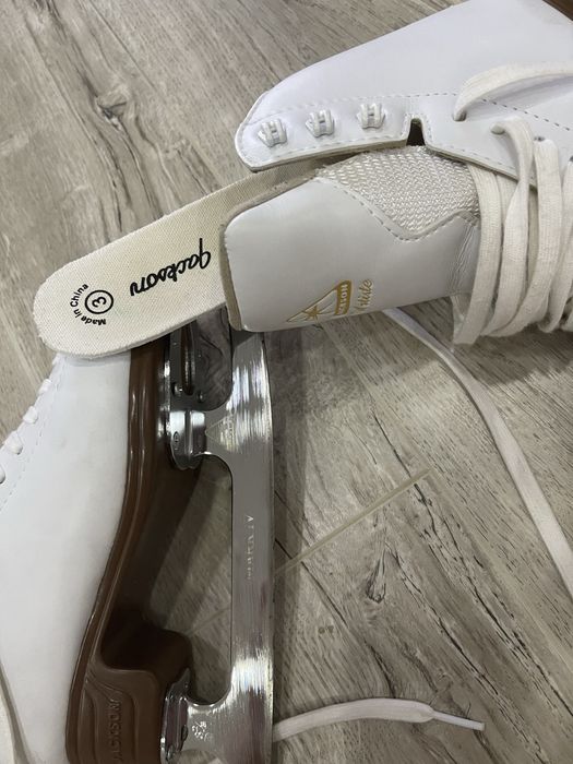 Продам Коньки JACKSON ARTISTE профессиональные,