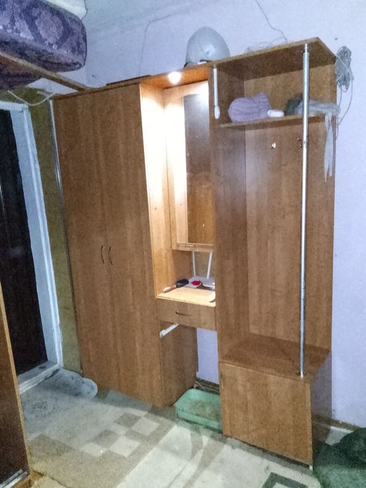 Прихожая деревянная