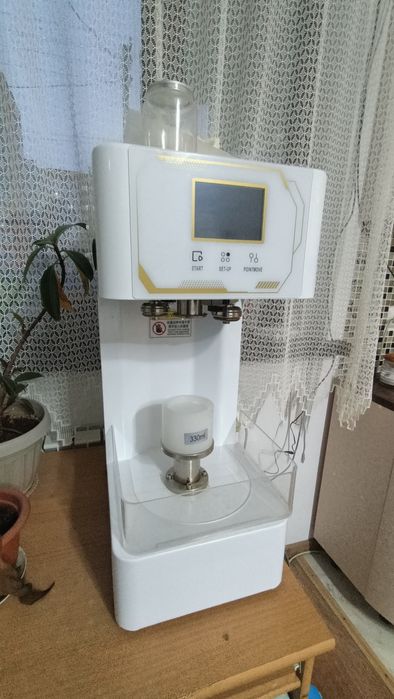 Аппарат для запечатывание банок