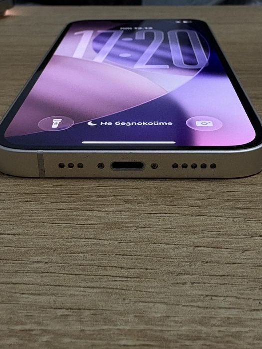 Продавам Iphone 13 128GB