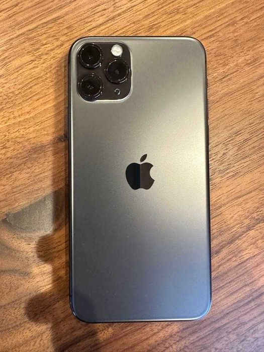 Продам Iphone 11 PRO в идеальном состоянии