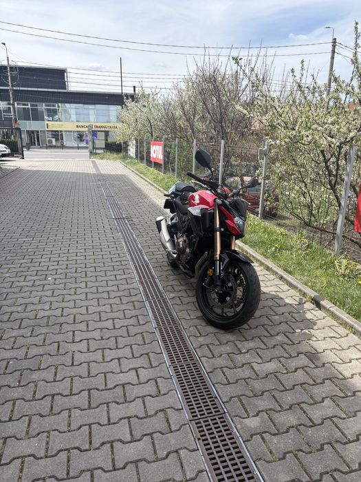 Honda CB500F RED