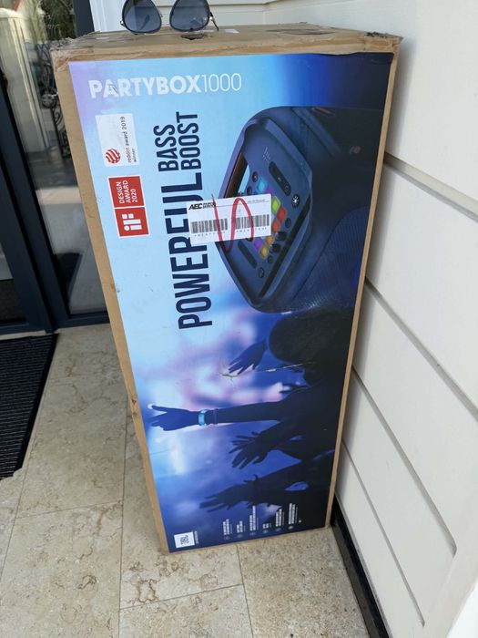 Vand boxe JBL Noi