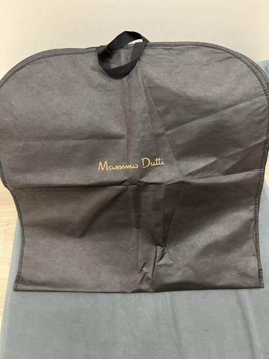 Чехол Massimo Dutti для верхней одежды