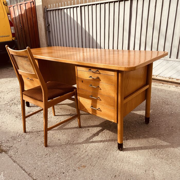 Шведско дизайнерско бюро + стол | Swedish Modern | 60-те години