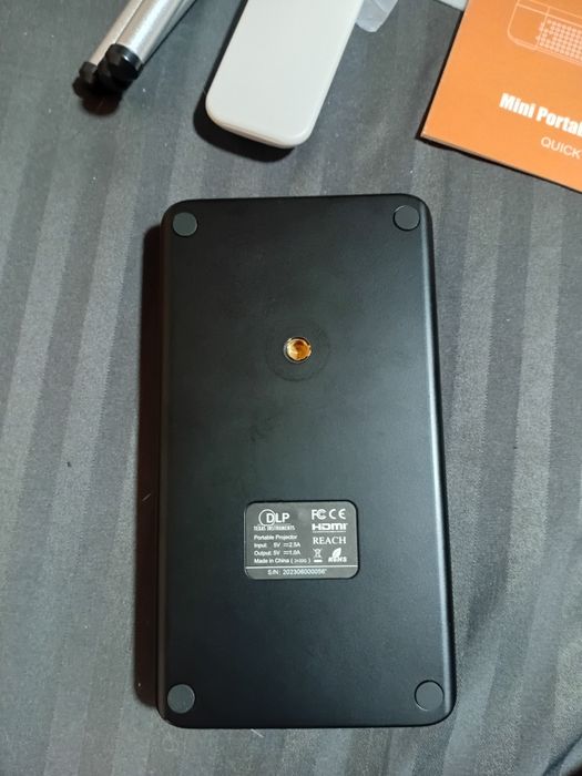 Mini Portable Projector DLP.  Verificare acasa