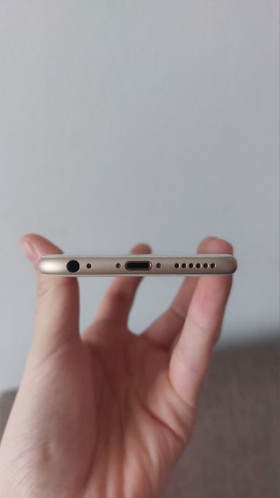 Iphone 6s  gold 32gb
