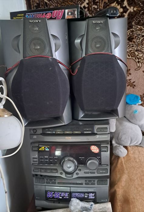 Продам музыкальный центр Sony RX-70.