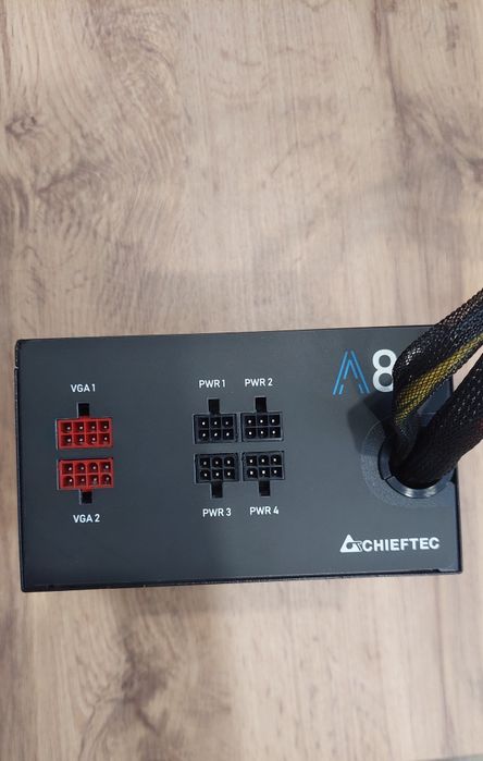 Блок питания  "Chieftec a80 750w"