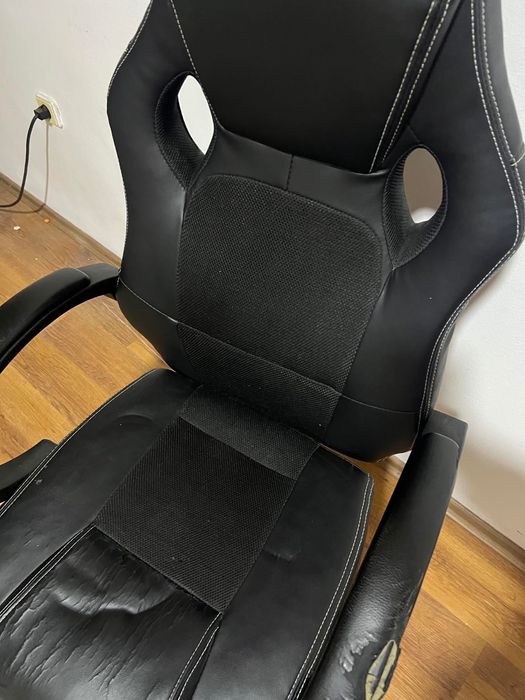 Офис стол удобен