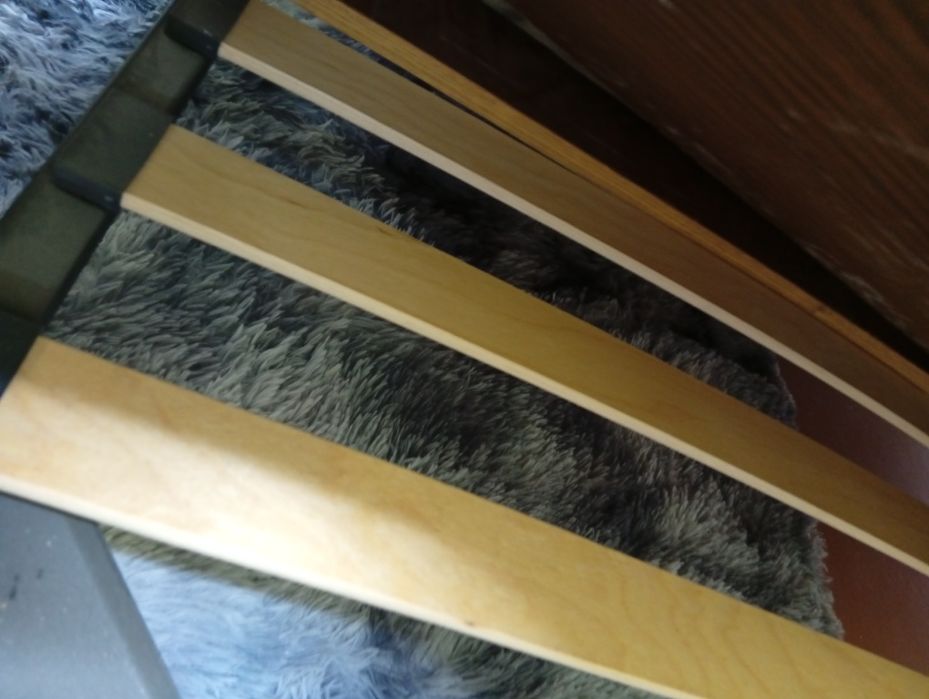 Срочно продам кровать, реечное дно