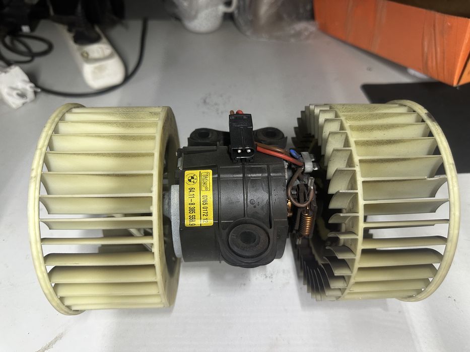 Вентилятор моторчик печки BMWe39 E53