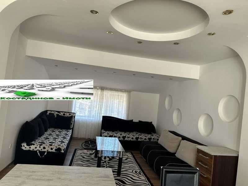 Дава се под наем Тристаен апартамент в Пловдив, Център - 120 кв.м за 400 € - Снимка #4