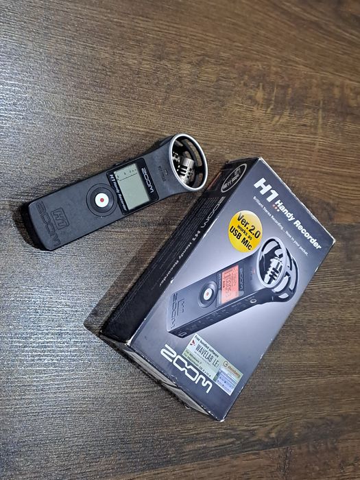 Продам Zoom H1 со спец шнурами