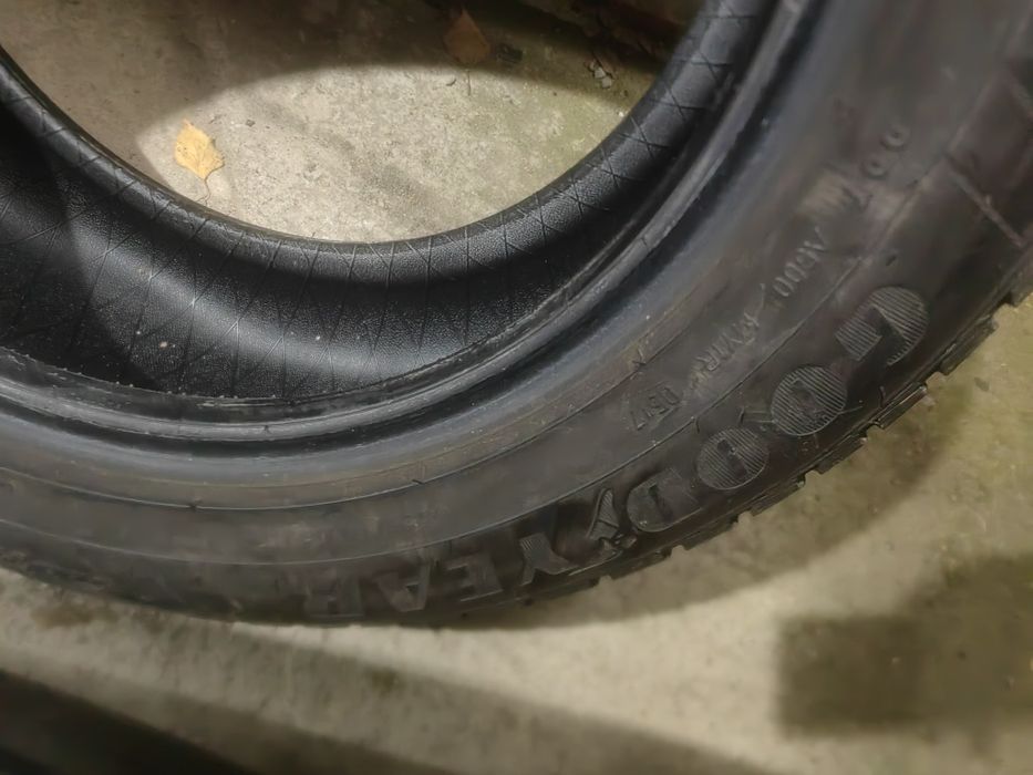 Зимни гуми GOODYEAR 225/55/17