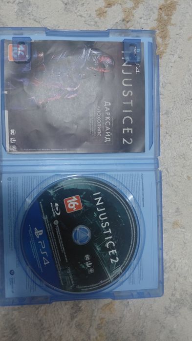 Продам или обменяю Injustice 2