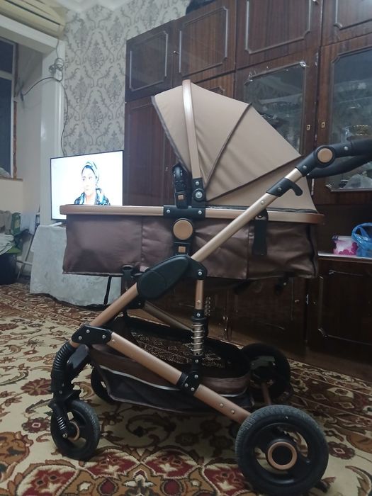 Kolyaska sotiladi srochni