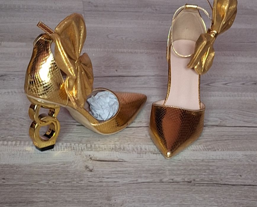 Pantofi dama toate culorile mărimea 38