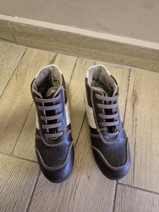 Кожени обувки боти 32н