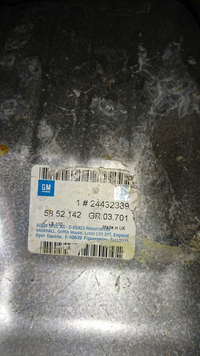 Ауспух,Опел. Не използвано