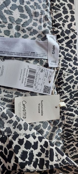 Pantaloni Mango cu imprimeu