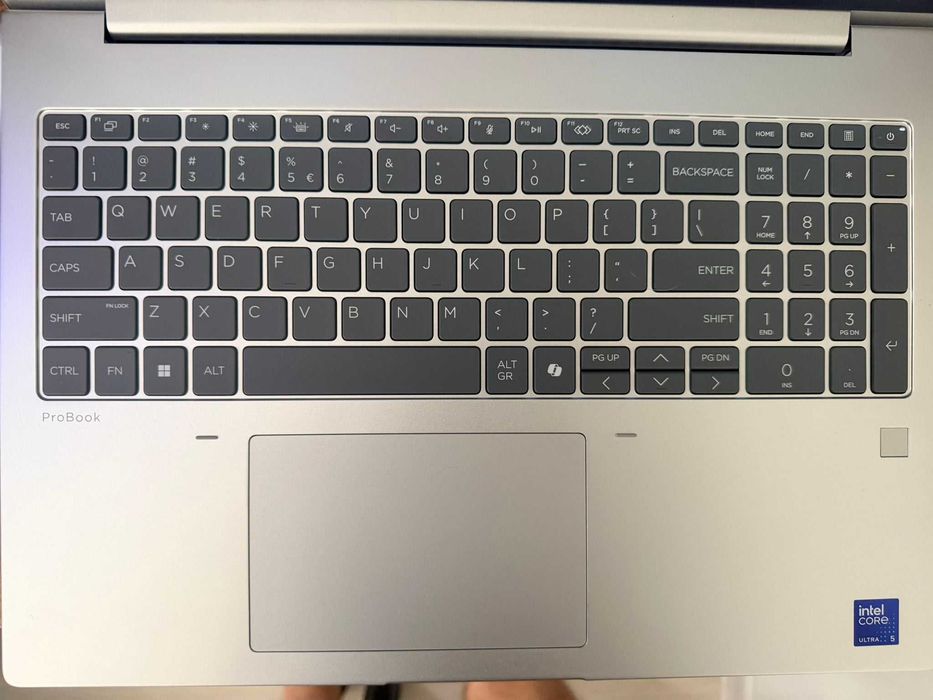 HP ProBook G11 16” / Intel Ultra 5 / 24GB RAM / 512GB SSD / Windows 11 Pro / Ca nou