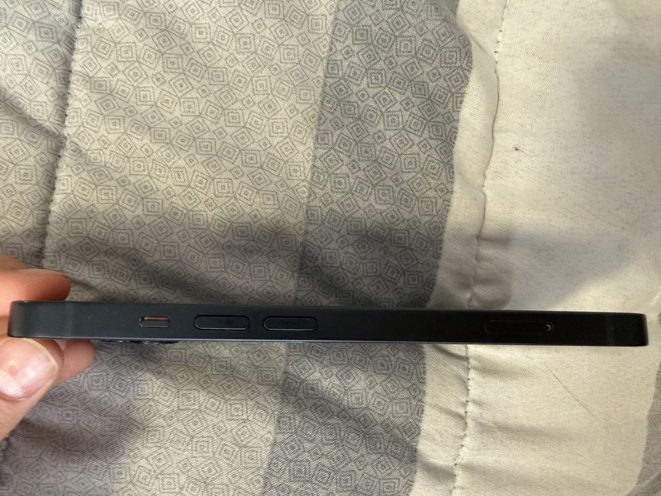 iPhone 13 с отлично състояние!!!