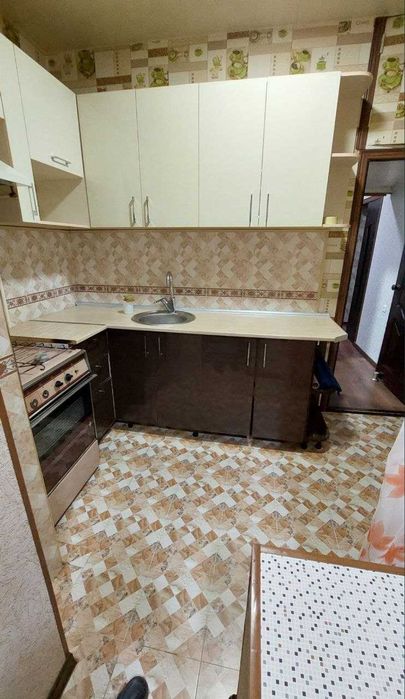 Прадаётсия Яшнобод туман Крестик корзинка метро-3 2(3)/5/5 60м2